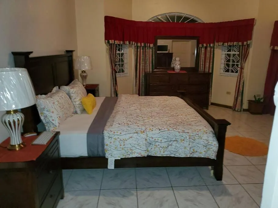 Prestige At Westgate Hills-4 Bedrooms With Dry Bar Montego Bay Villa